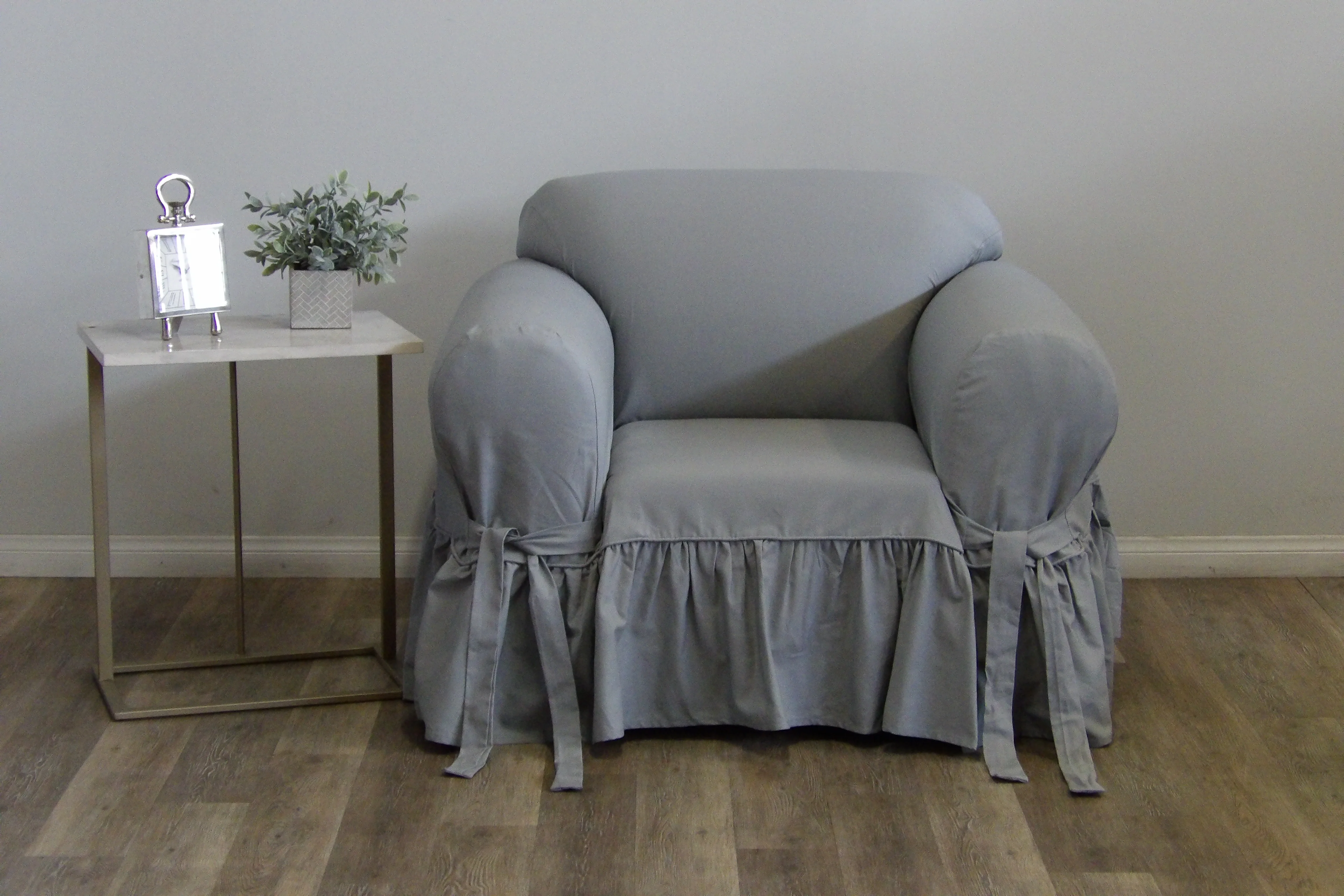 Ruffled One-Piece Slipcover - Image 8